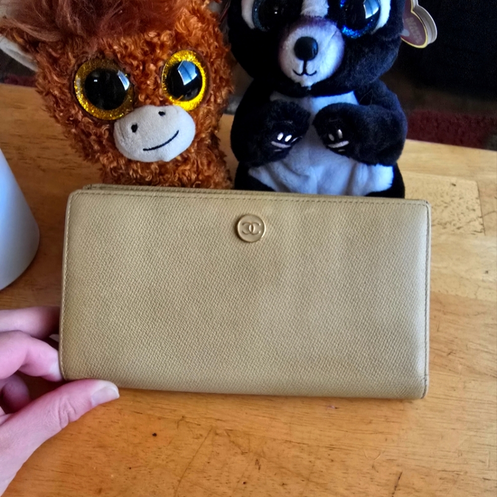 CHANEL | beige gold-tone caviar leather long bifold wallet + authenticity card